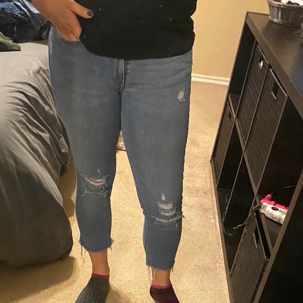 Skinny Levi Capris